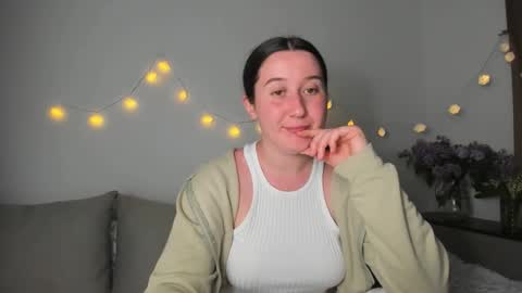 Anna online show from 05-26-26, 06:15