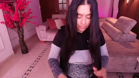 Snapshot of _anna_parker_ chatting on 05-30-26, 07:11 Ana online show from 05-30-26, 07:11