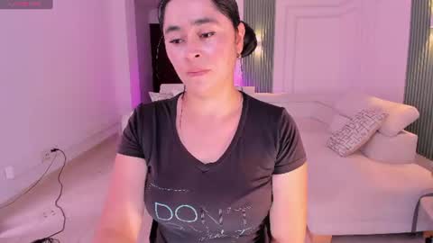 Snapshot of _anna_parker_ chatting on 06-22-26, 07:22 Ana online show from 06-22-26, 07:22