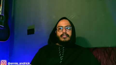 Annie Andrick online show from 10-10-25, 01:21