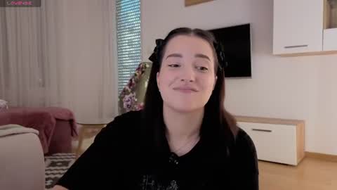 Snapshot of _annieone chatting on 07-17-26, 02:02 Anna online show from 07-17-26, 02:02