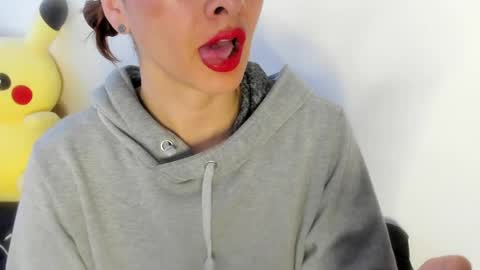 antonia online show from 05-13-26, 04:26