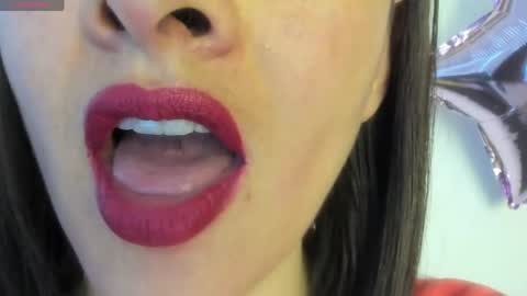 Snapshot of _antomouth_paradise chatting on 06-05-26, 10:26 antonia online show from 06-05-26, 10:26