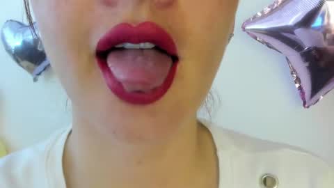 Snapshot of _antomouth_paradise chatting on 06-11-26, 04:27 antonia online show from 06-11-26, 04:27