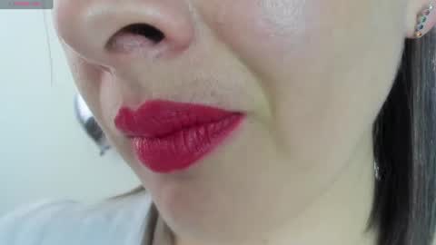 Snapshot of _antomouth_paradise chatting on 06-16-26, 05:37 antonia online show from 06-16-26, 05:37
