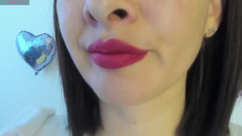Snapshot of _antomouth_paradise chatting on 06-18-26, 03:49 antonia online show from 06-18-26, 03:49