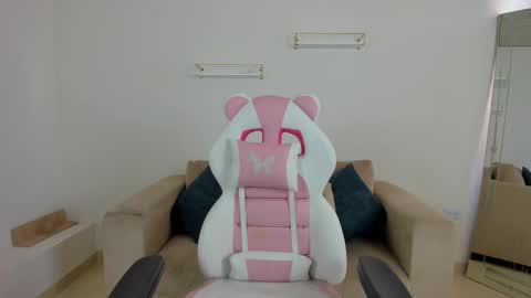    online show from 11-04-25, 01:32