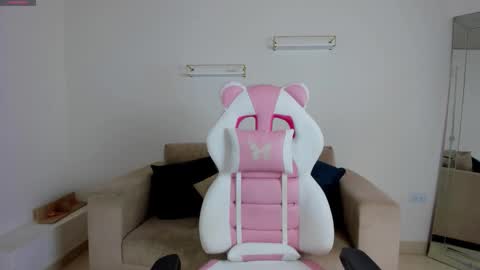    online show from 02-25-26, 12:15