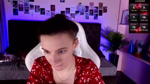 _ash_leyy_ online show from 02-15-26, 07:51