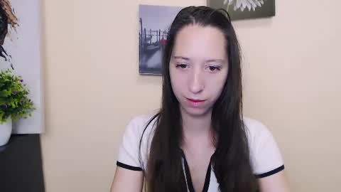 Snapshot of _astraia_ chatting on 06-29-26, 10:15 _astraia_ online show from 06-29-26, 10:15