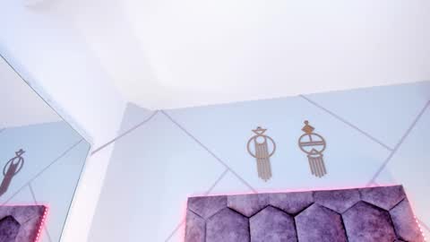 _aurora_collins_ online show from 11-06-25, 01:23