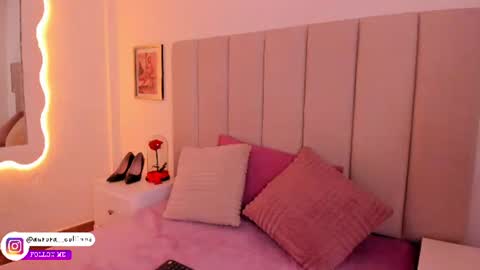 Snapshot of _aurora_collins_ chatting on 07-24-26, 02:48 _aurora_collins_ online show from 07-24-26, 02:48
