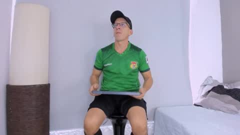 _axelking_ online show from 11-18-25, 11:36