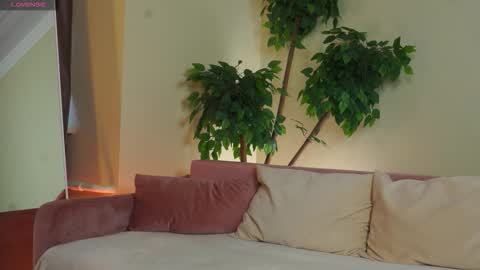 Jess online show from 02-27-26, 03:39