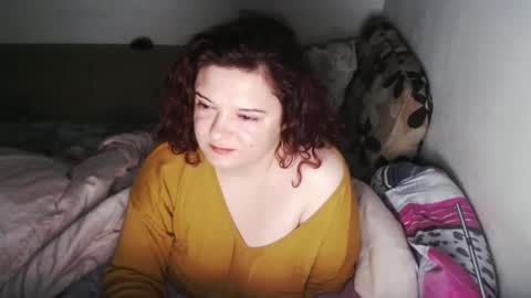 Snapshot of _bella_28 chatting on 12-23-24, 04:01 em online show from 12-23-24, 04:01