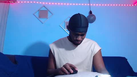 Snapshot of _black_stallion chatting on 06-04-26, 03:23 Andrew online show from 06-04-26, 03:23