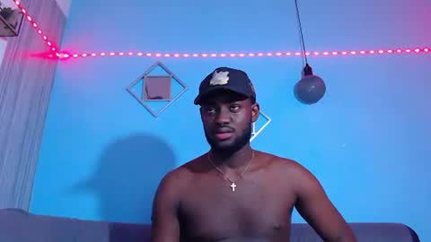 Snapshot of _black_stallion chatting on 06-10-26, 03:07 Andrew online show from 06-10-26, 03:07