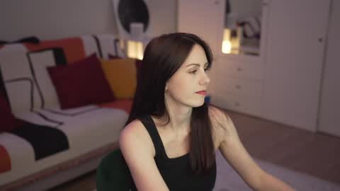 Lili online show from 02-05-25, 09:29