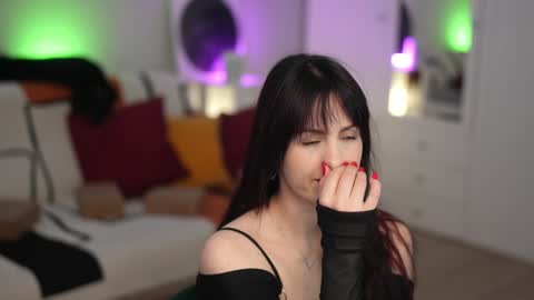 Lili online show from 10-11-25, 11:31