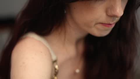 Lili online show from 11-22-25, 12:15