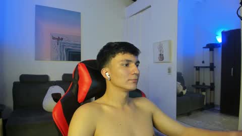 Snapshot of _blakee chatting on 01-16-25, 05:53 B L A K E online show from 01-16-25, 05:53