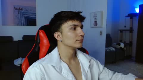 Snapshot of _blakee chatting on 01-30-25, 08:43 B L A K E online show from 01-30-25, 08:43