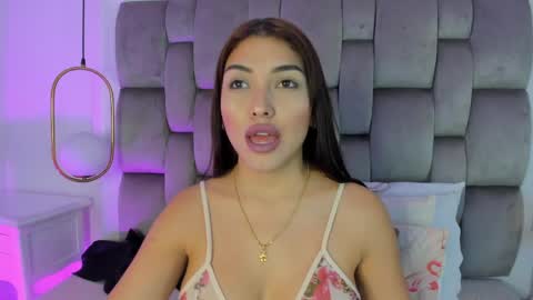 Snapshot of _brenda_becker chatting on 05-16-26, 02:05 Brenda online show from 05-16-26, 02:05