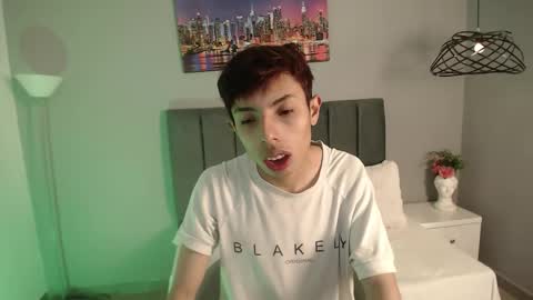 Snapshot of _camilo_ortiz chatting on 02-17-26, 01:40 camilo online show from 02-17-26, 01:40