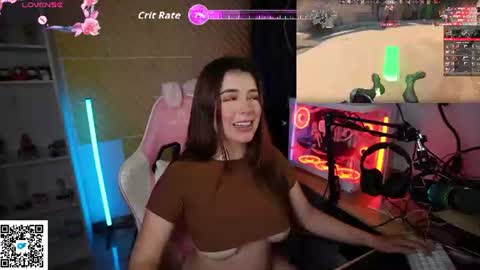 Snapshot of _celeste_xx chatting on 07-10-26, 08:33 _celeste_xx online show from 07-10-26, 08:33