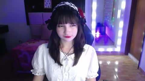 _charlotte_collins_ online show from 11-28-25, 02:42