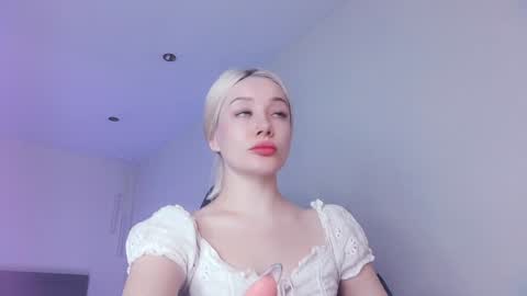 Angelina online show from 01-19-25, 08:41