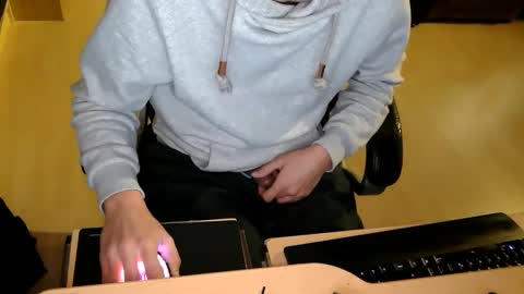  chris 87 online show from 02-18-25, 12:37