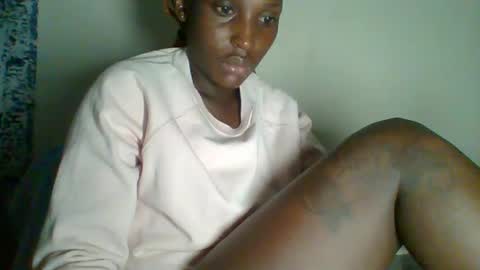 Snapshot of _clara01 chatting on 01-19-25, 03:29 clara online show from 01-19-25, 03:29