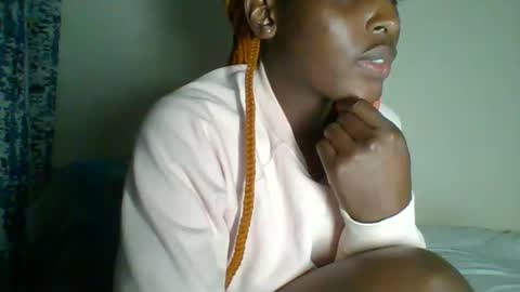 Snapshot of _clara01 chatting on 01-19-25, 08:41 clara online show from 01-19-25, 08:41