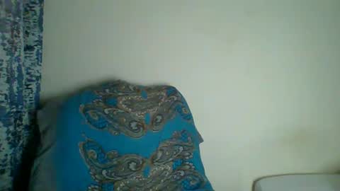 Snapshot of _clara01 chatting on 01-20-25, 07:25 clara online show from 01-20-25, 07:25