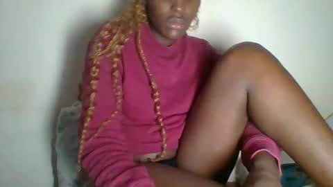 Snapshot of _clara01 chatting on 02-05-25, 06:46 clara online show from 02-05-25, 06:46