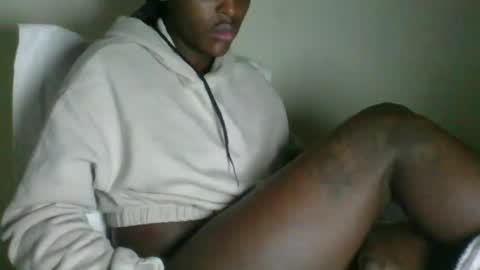 clara online show from 11-12-25, 06:58