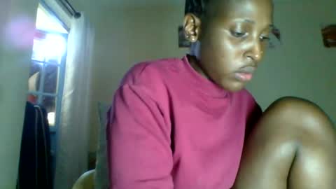 Snapshot of _clara01 chatting on 06-18-26, 09:36 clara online show from 06-18-26, 09:36