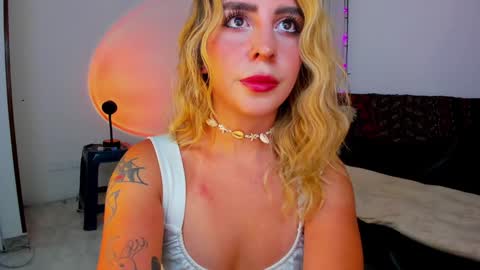  Chloe  online show from 01-07-25, 12:55