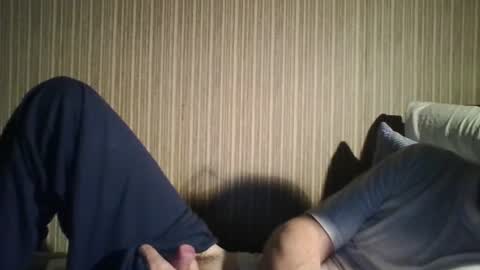 Snapshot of _col_t chatting on 06-25-26, 01:16 I hate social media Odio las redes sociales online show from 06-25-26, 01:16