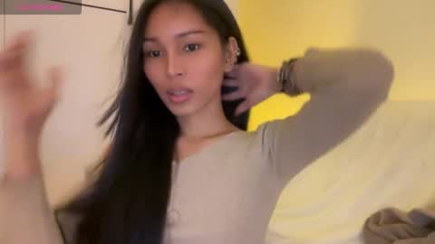 Snapshot of _cumonu69_ chatting on 11-28-25, 08:55 Tiko online show from 11-28-25, 08:55