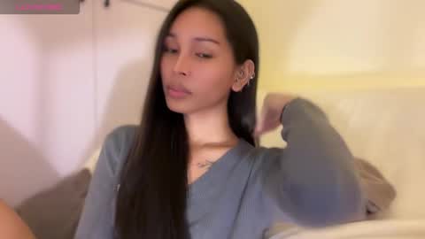 Snapshot of _cumonu69_ chatting on 11-29-25, 09:18 Tiko online show from 11-29-25, 09:18