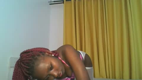 Snapshot of _cutestephanie chatting on 12-04-25, 12:53 STEPH online show from 12-04-25, 12:53