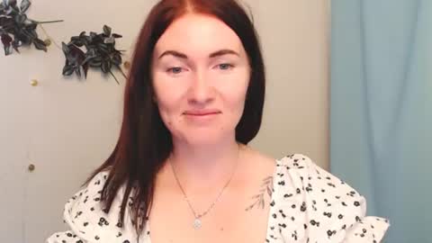 Snapshot of _cutie_and_shy_ chatting on 07-24-26, 09:18 _cutie_and_shy_ online show from 07-24-26, 09:18