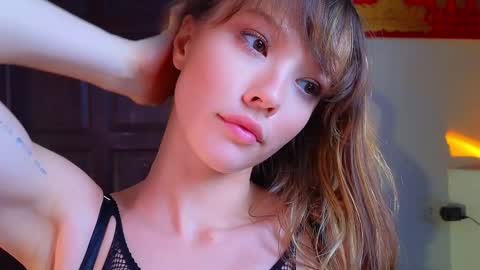 Snapshot of _demi_dee_ chatting on 12-04-24, 02:37 DemiDee online show from 12-04-24, 02:37