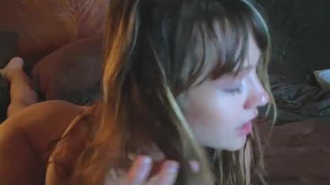 Snapshot of _demi_dee_ chatting on 02-15-25, 05:07 DemiDee online show from 02-15-25, 05:07
