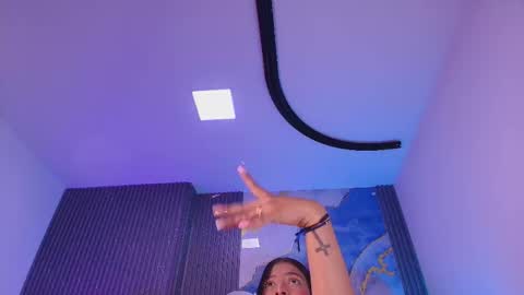 Dione online show from 03-27-26, 07:35