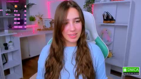 Lizzy  online show from 11-16-25, 10:48