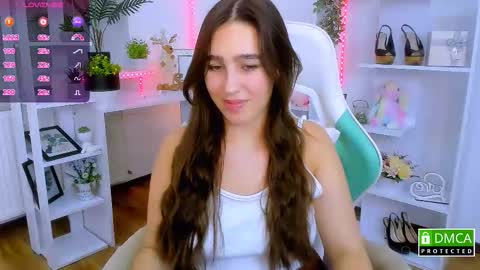 Lizzy  online show from 12-13-25, 09:42