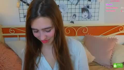 Snapshot of _eliizabeth__ chatting on 04-30-26, 10:36 Lizzy online show from 04-30-26, 10:36